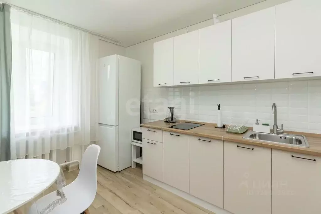 2-к кв. Тюменская область, Тюмень Заречный проезд, 6к2 (45.6 м) - Фото 1