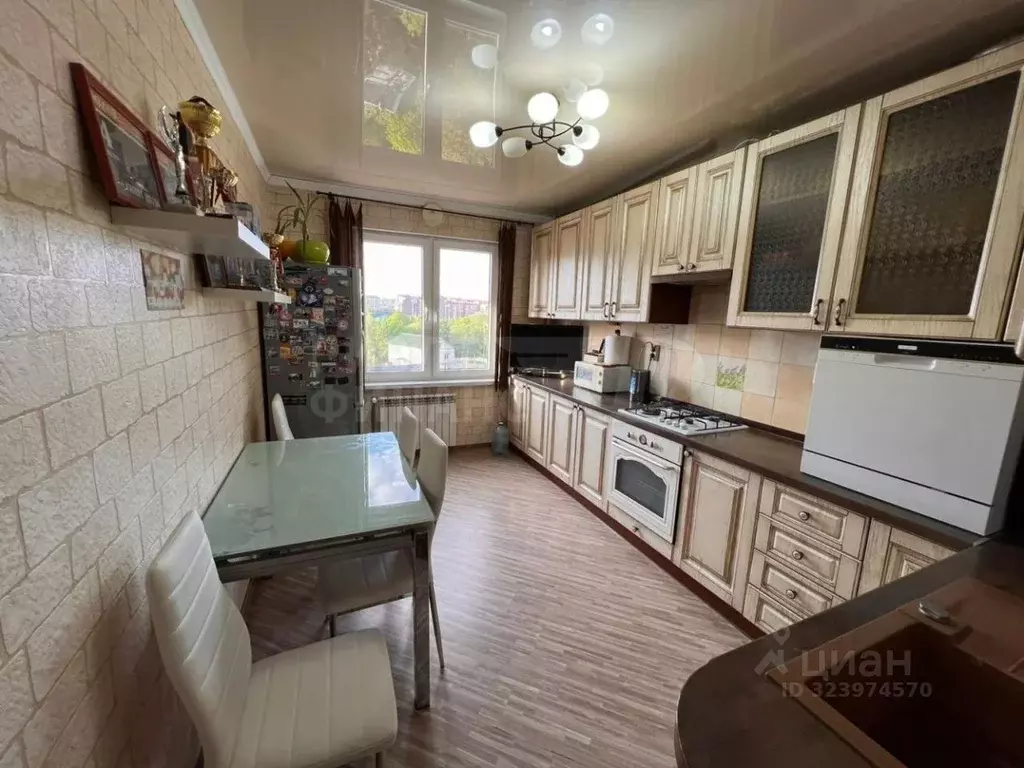 3-к кв. Калининградская область, Калининград ул. Юрия Гагарина, 111 ... - Фото 1