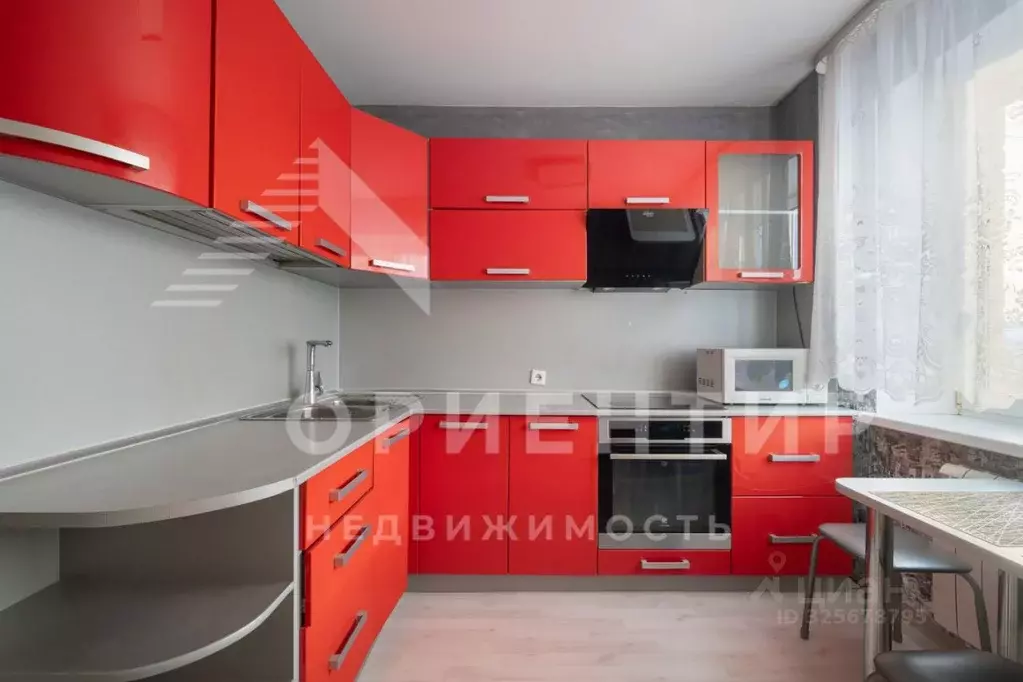 3-к кв. Свердловская область, Арамиль Красноармейская ул., 120к1 (71.2 ... - Фото 1