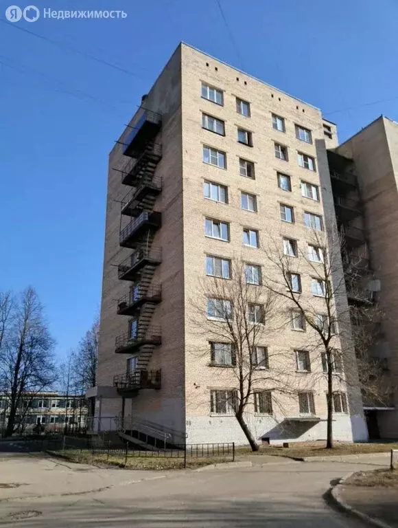 1к в 8-комнатной квартире (13 м) - Фото 1