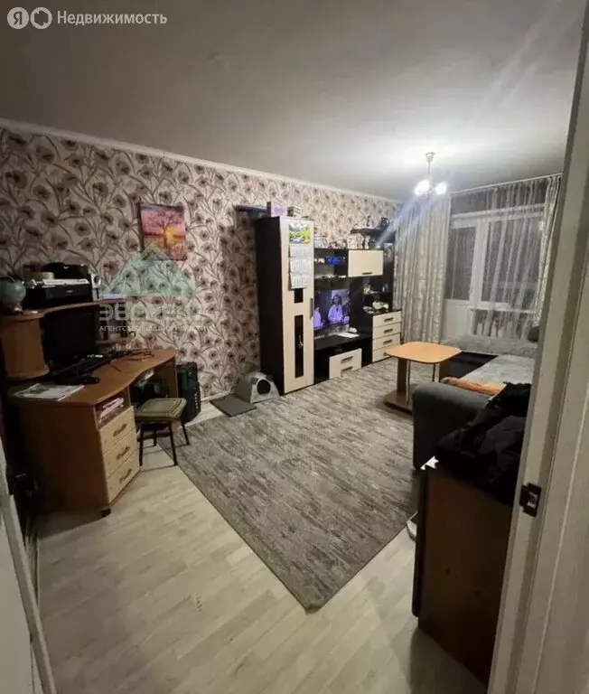 3-комнатная квартира: Абакан, улица Ивана Ярыгина, 18 (61.9 м) - Фото 1