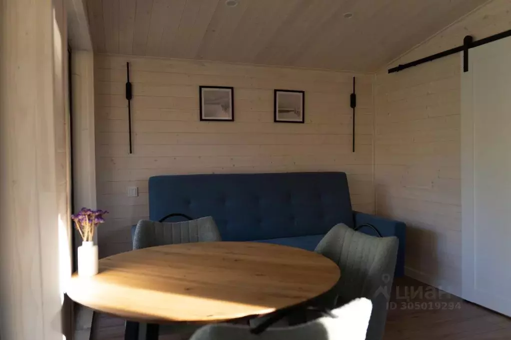 Дом в Пермский край, Губахинский муниципальный округ, Усьва рп ул. ... - Фото 2