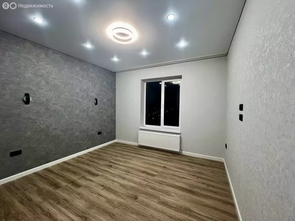 1-комнатная квартира: Нальчик, улица Мовсисяна (46 м) - Фото 1