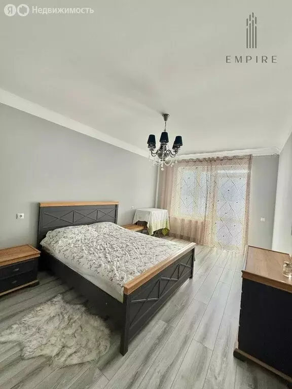 2-комнатная квартира: Грозный, улица А.А. Айдамирова, 141к5 (98 м) - Фото 1