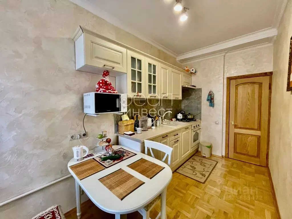 3-к кв. Краснодарский край, Сочи Центральный мкр, ул. Войкова, 49 ... - Фото 2