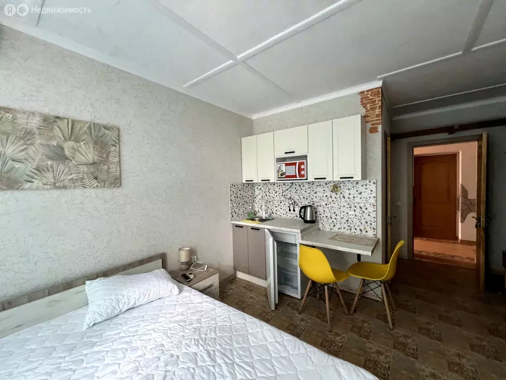 Дом в Заозёрное, улица Аллея Дружбы, 106 (663.7 м) - Фото 1