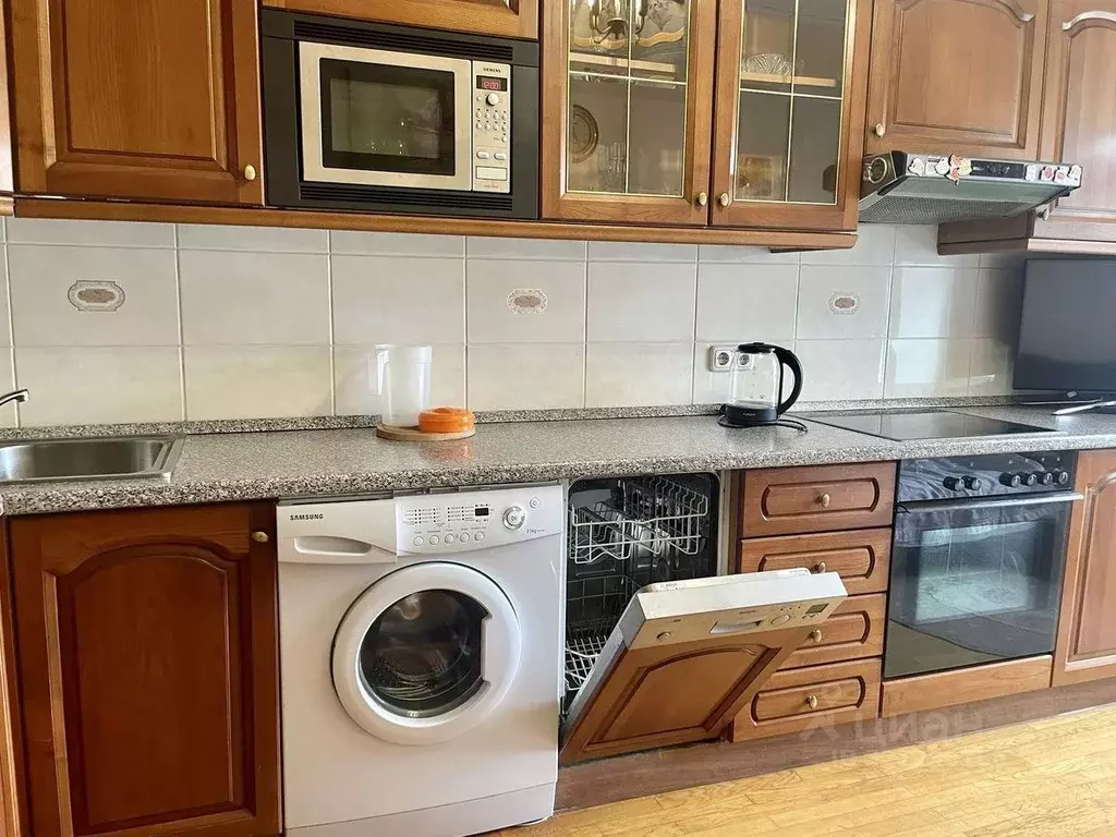 2-к кв. Красноярский край, Красноярск просп. Мира, 124 (83.0 м) - Фото 1