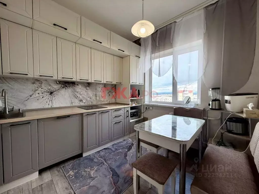 3-к кв. Саха (Якутия), Нерюнгри просп. Ленина, 6 (72.0 м) - Фото 1