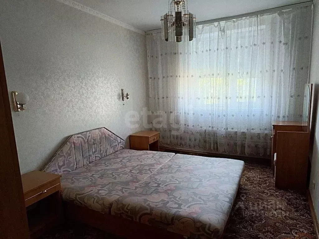 3-к кв. Крым, Красногвардейский район, Октябрьское пгт ул. Цурцумия ... - Фото 1