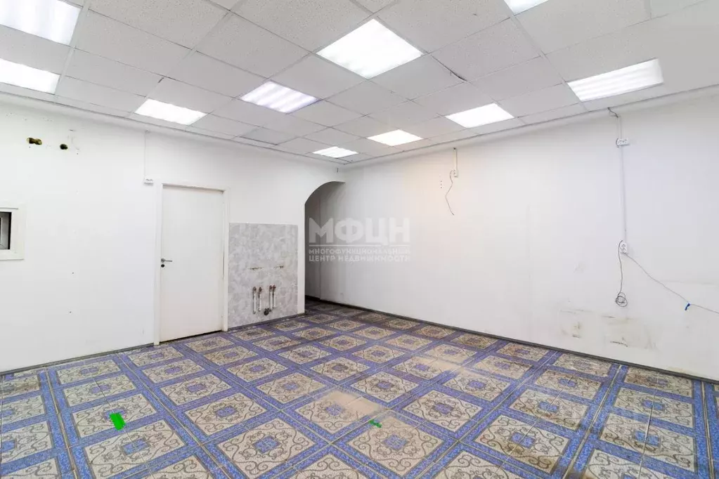 Помещение свободного назначения в Карелия, Петрозаводск ул. Лизы ... - Фото 1