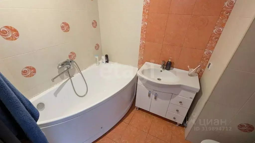 1-к кв. Калужская область, Калуга Хрустальная ул., 44к6 (42.3 м) - Фото 1