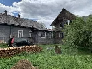 дом в новгородская область, боровичи 1 мая ул. (200 м) - Фото 1