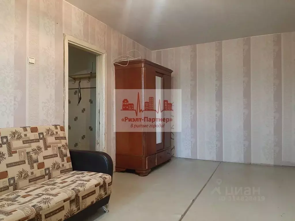 2-к кв. Саратовская область, Саратов ул. Имени С.Ф. Тархова, 12 (43.0 ... - Фото 0