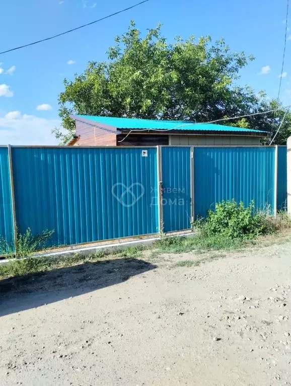 Дом в Волгоградская область, Волжский Мичуринец СНТ, ул. Береговая (25 ... - Фото 1