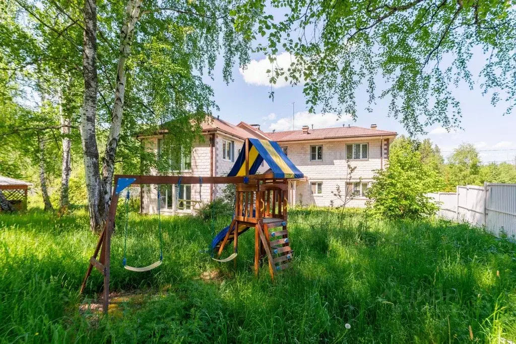 Дом в Свердловская область, Березовский муниципальный округ, пос. ... - Фото 1