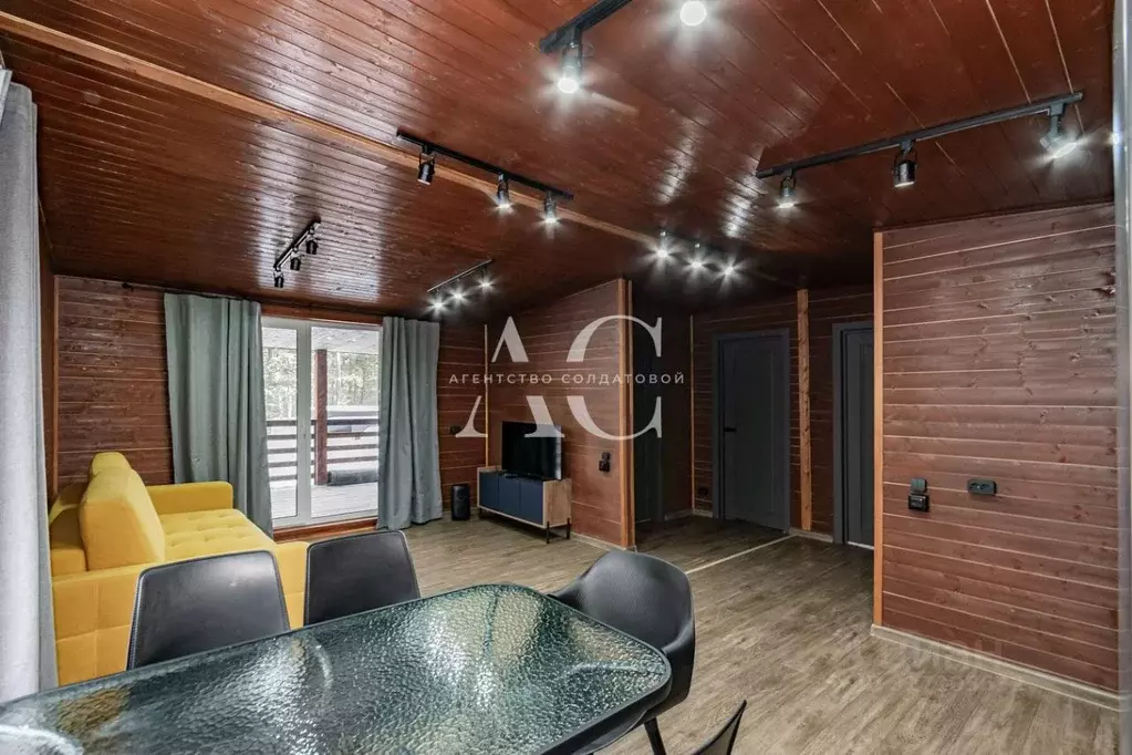 Дом в Свердловская область, Верхняя Пышма городской округ, пос. Исеть  ... - Фото 1