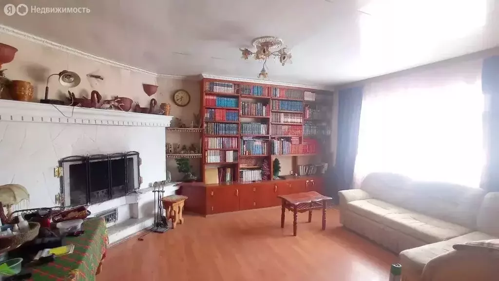 Дом в посёлок Бобровский, улица Ленина, 120 (150 м) - Фото 1