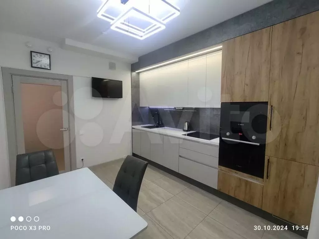2-к. квартира, 60 м, 2/10 эт. - Фото 1