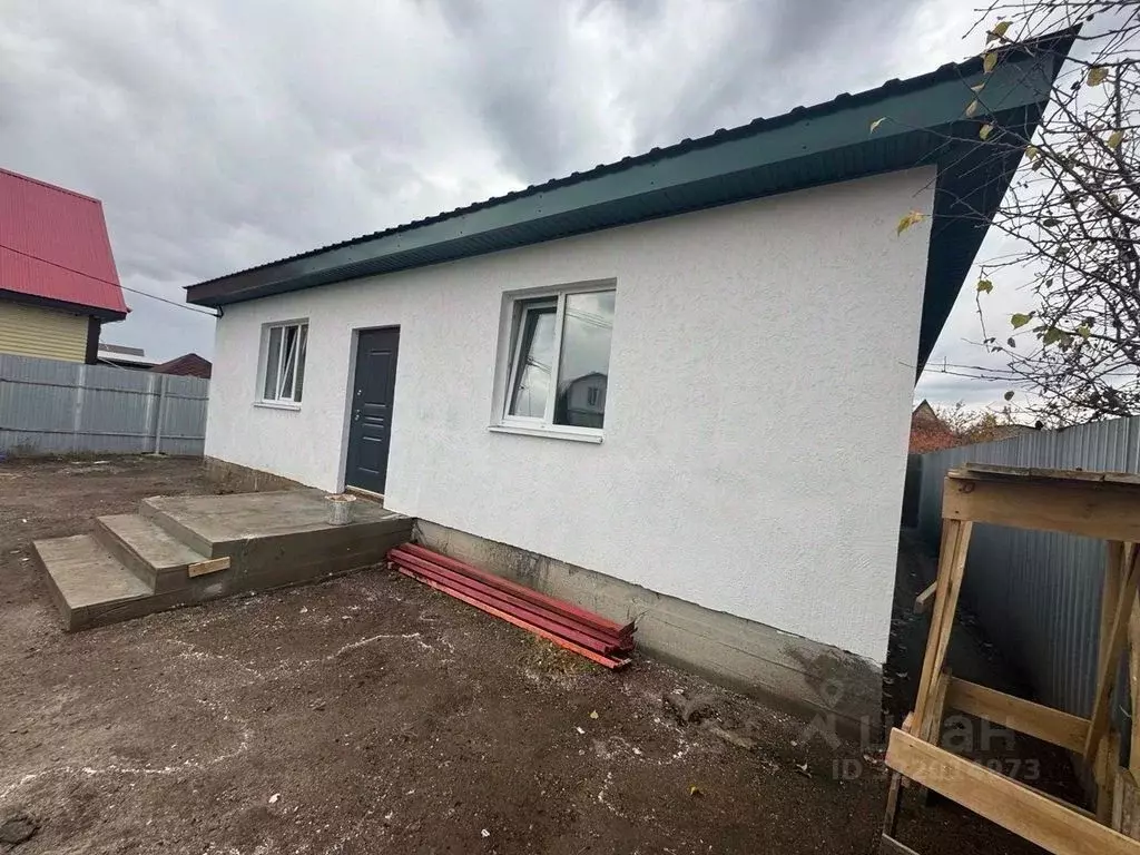 Дом в Оренбургская область, Оренбургский район, Весенний сельсовет, ... - Фото 1