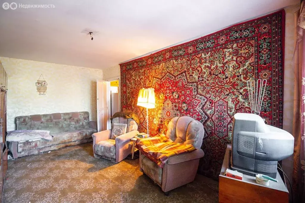 3-комнатная квартира: Хабаровск, улица Мухина, 11 (62 м) - Фото 1