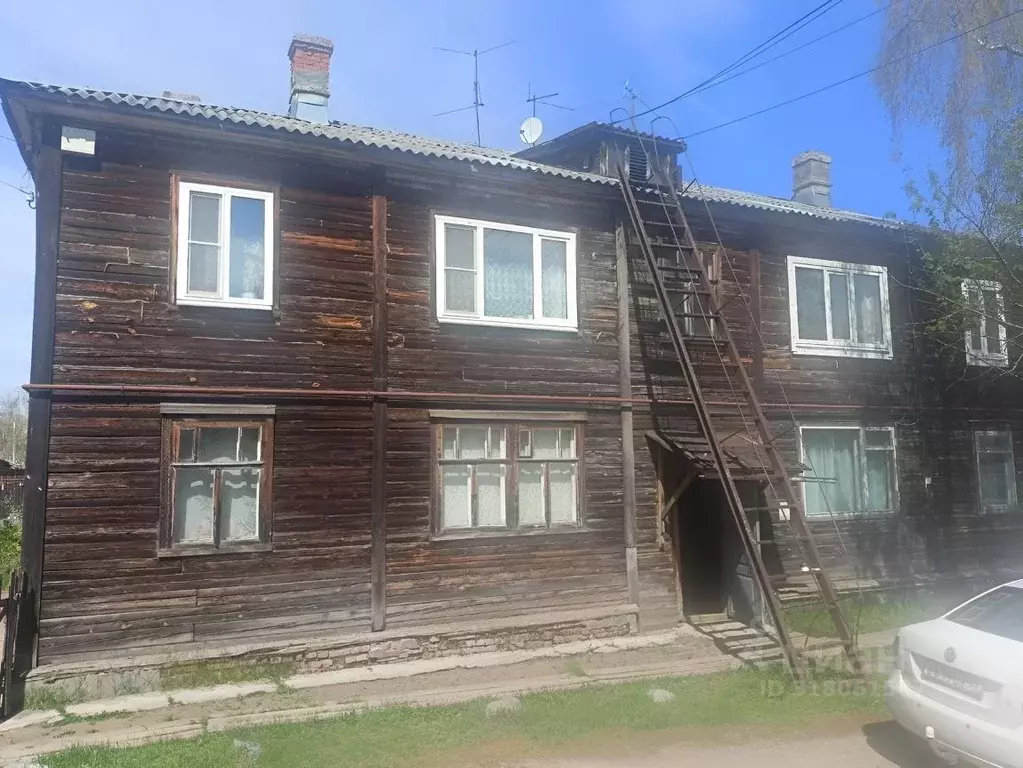 2-к кв. Вологодская область, Великий Устюг ул. Нахимова, 1 (38.9 м) - Фото 0
