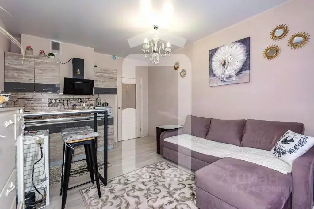 Студия Свердловская область, Екатеринбург ул. Крестинского, 35 (23.6 ... - Фото 1