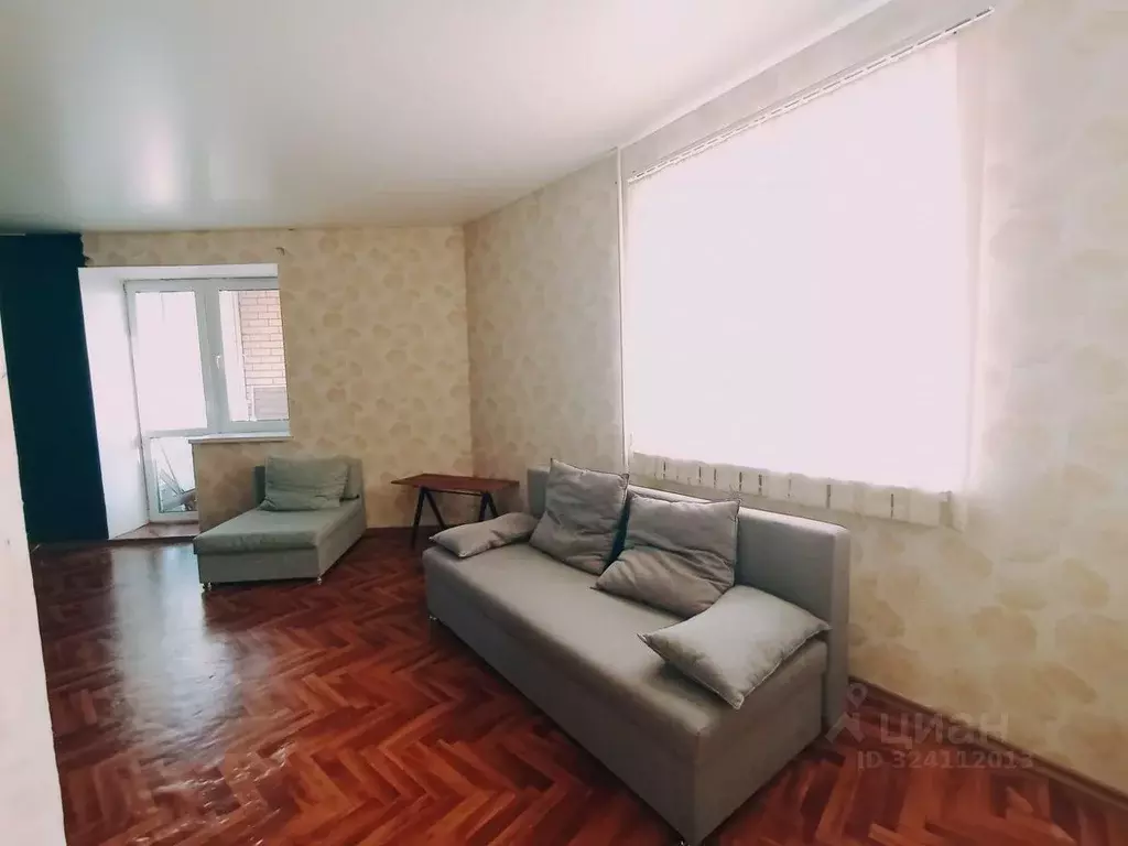 Студия Оренбургская область, Оренбург Липовая ул., 21к3 (45.0 м) - Фото 1