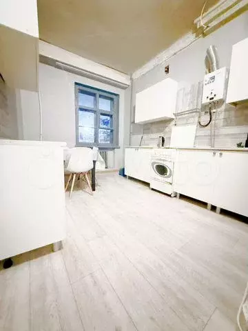 Комната 18 м в 4-к., 2/3 эт. - Фото 0