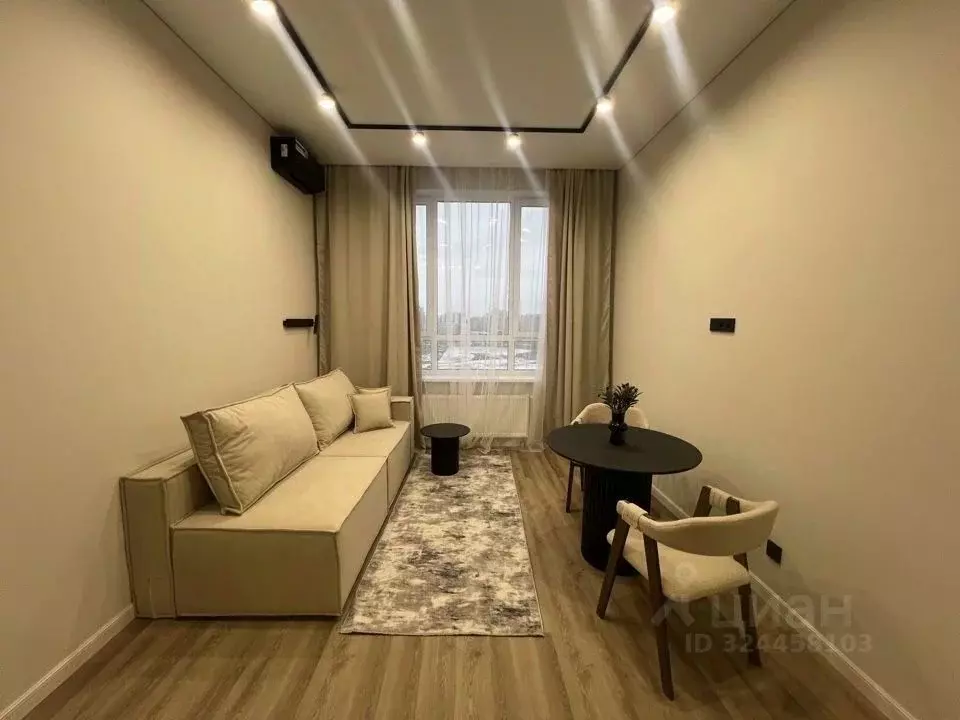 1-к кв. Тюменская область, Тюмень ул. Евгения Войнова, 7 (51.0 м) - Фото 2