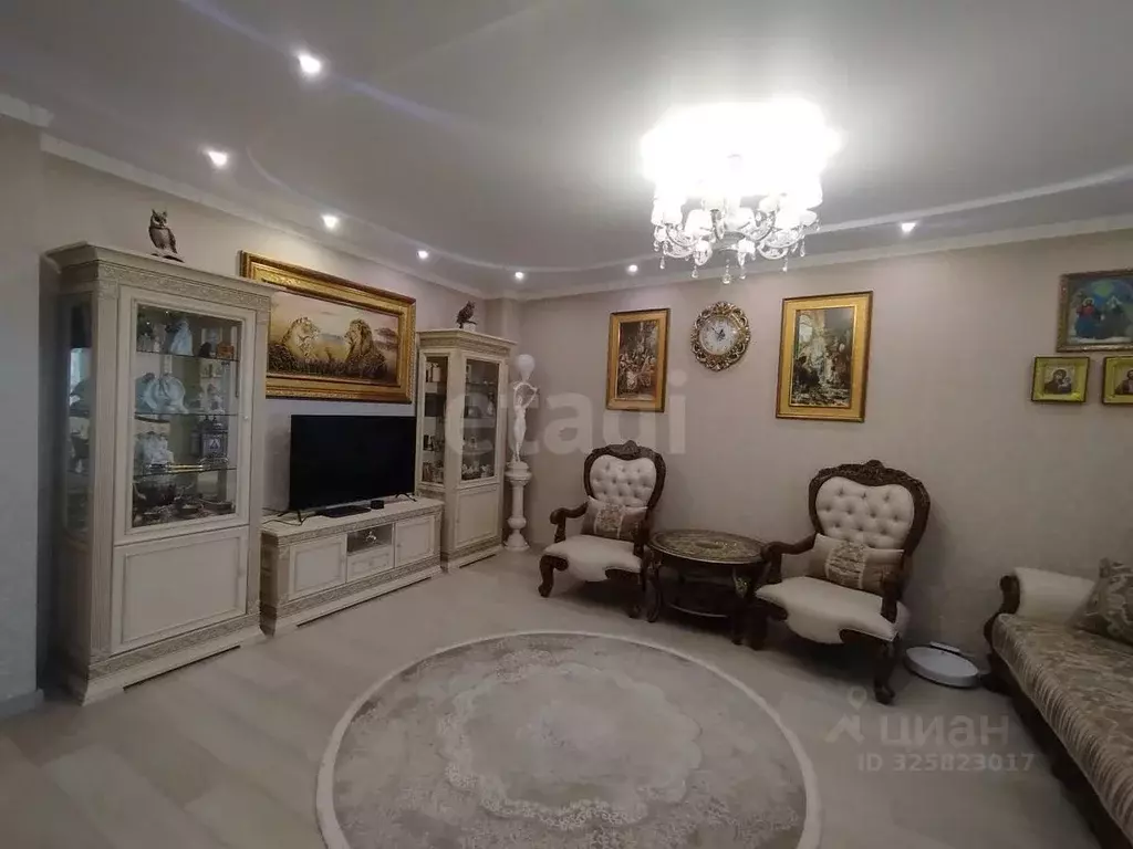 3-к кв. Белгородская область, Белгород Садовая ул., 6 (85.4 м) - Фото 1