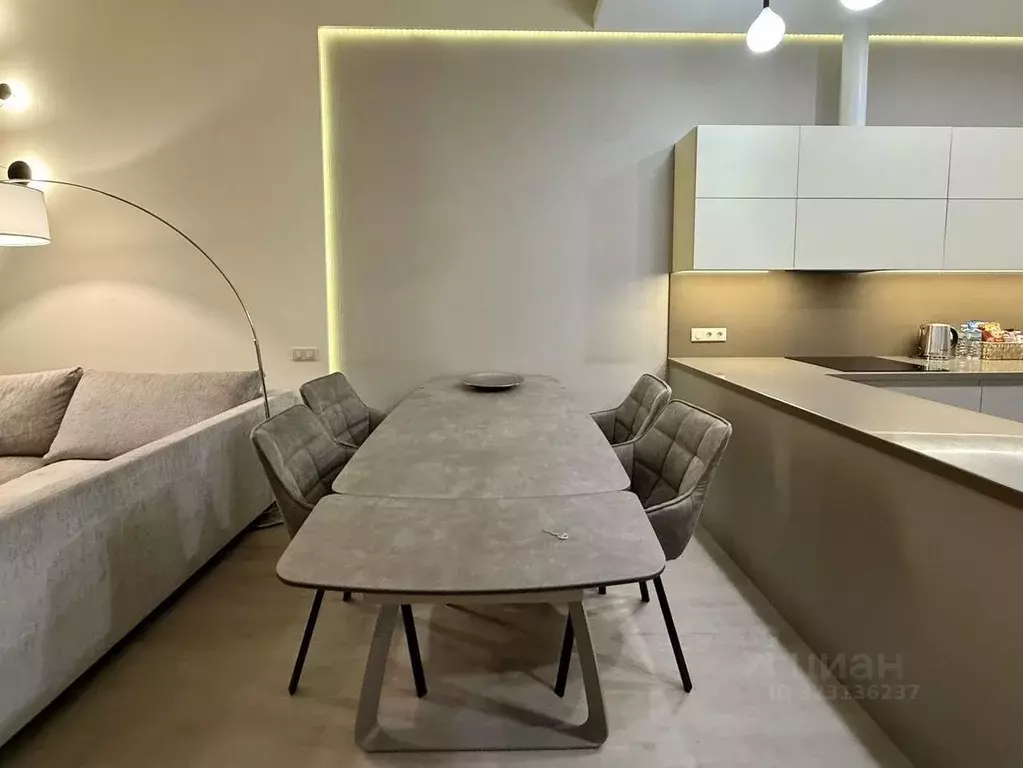 2-к кв. Москва 1-й Красногвардейский проезд, 22с1 (70.0 м) - Фото 1