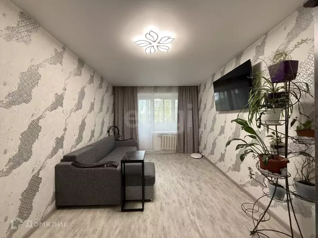 Продаётся 3-к квартира, 59.6 м - Фото 1