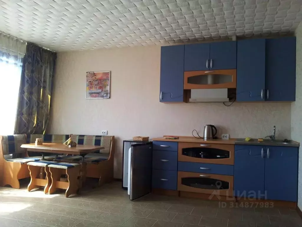 Дом в Крым, Феодосия муниципальный округ, Орджоникидзе пгт ул. Лесная, ... - Фото 0