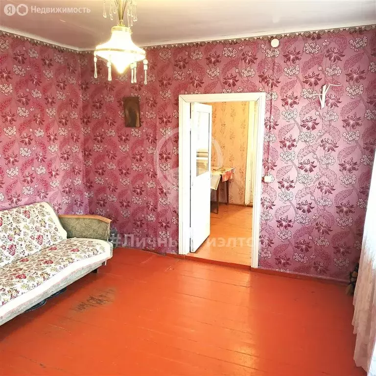 2-комнатная квартира: Шацк, улица Республиканская площадь, 12А (30 м) - Фото 0