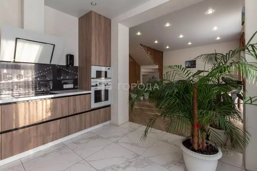 Дом в Алтайский край, Барнаул городской округ, с. Власиха, Октябрьский ... - Фото 1