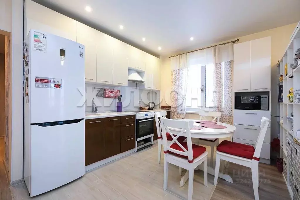 2-к кв. Новосибирская область, Новосибирск ул. Виталия Потылицына, 7/4 ... - Фото 1