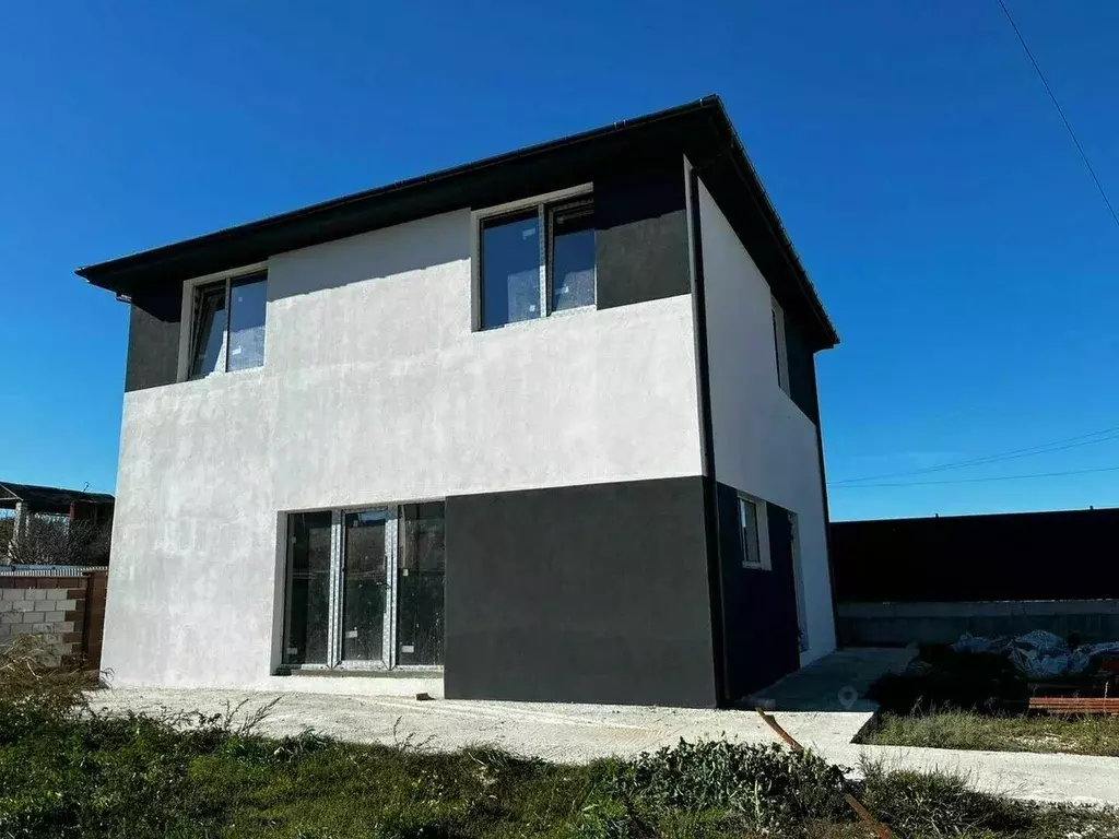 Дом в Севастополь ул. Связистов (141 м) - Фото 1