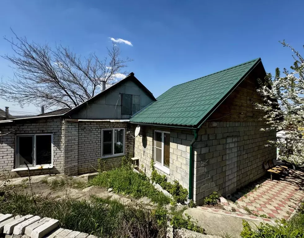 Дом в Волгоградская область, Волгоград ул. Колесникова (110 м) - Фото 0