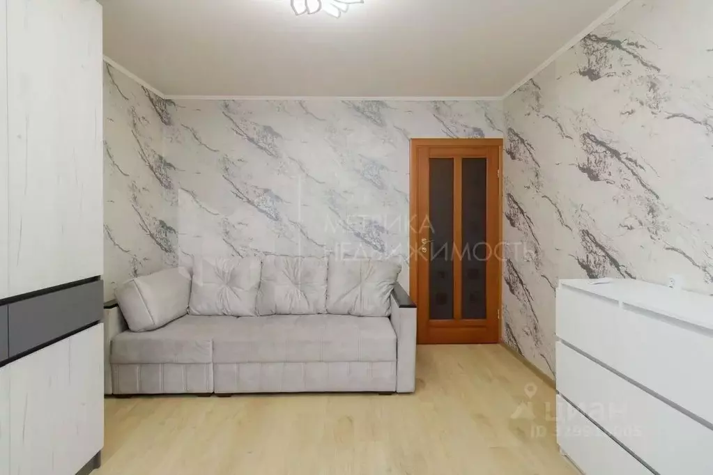 3-к кв. Тюменская область, Тюмень ул. Пермякова, 65 (76.0 м) - Фото 1