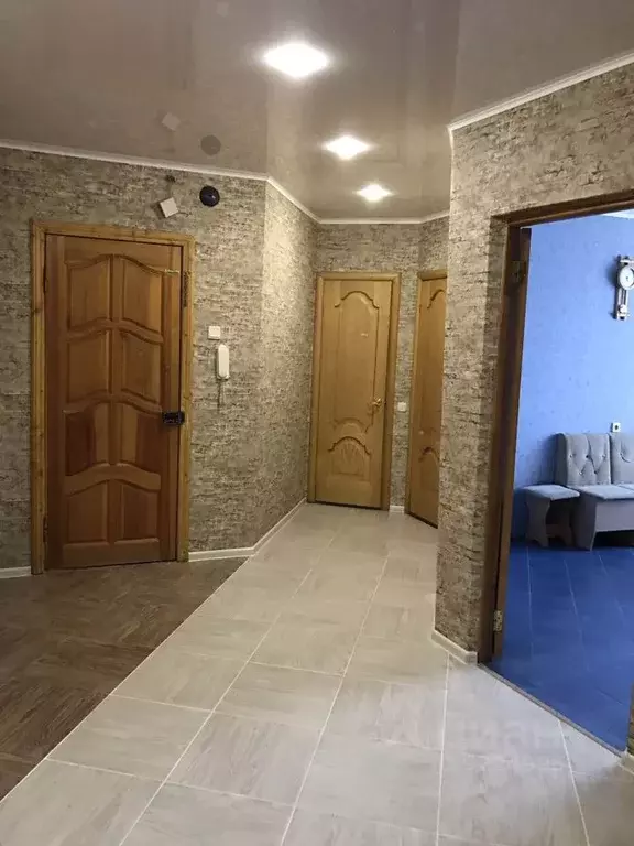 3-к кв. Калужская область, Калуга ул. Билибина, 11 (100.0 м) - Фото 0