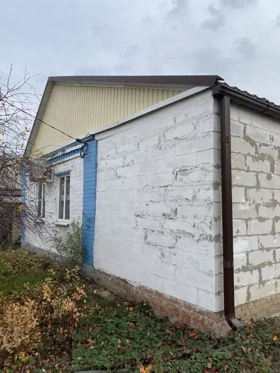 Дом в Ростовская область, Сальск ул. Краснодонцев, 40 (67 м) - Фото 1