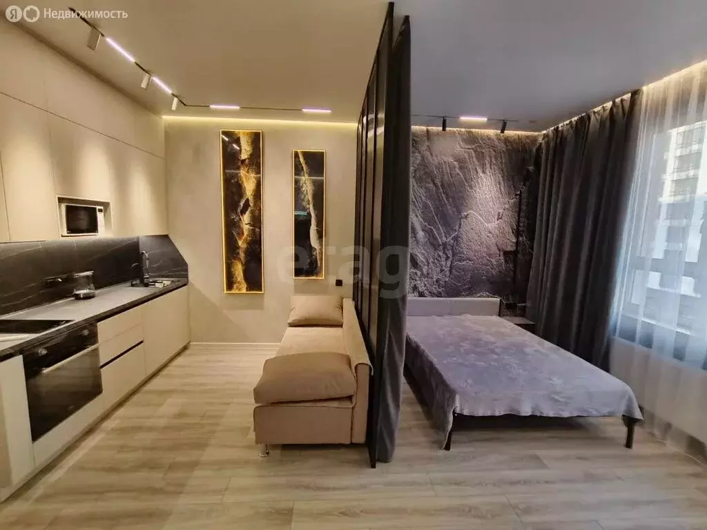 Квартира-студия: Тюмень, улица Евгения Войнова, 7 (36 м) - Фото 2