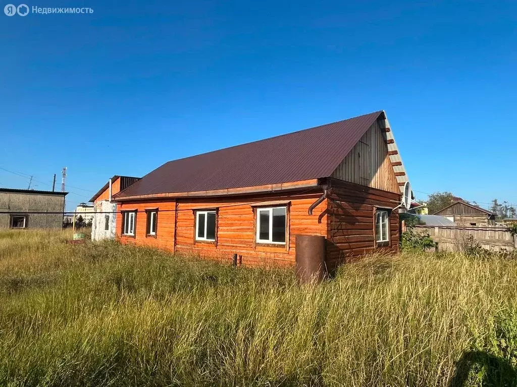 Дом в село Чурапча, улица Макарова, 10 (29 м) - Фото 2