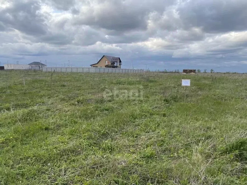 Участок в Липецкая область, Добровский муниципальный округ, с. ... - Фото 1