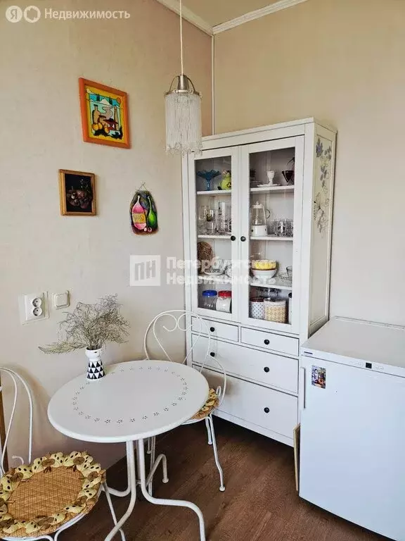3-комнатная квартира: Санкт-Петербург, Пулковское шоссе, 26к6 (78 м) - Фото 1