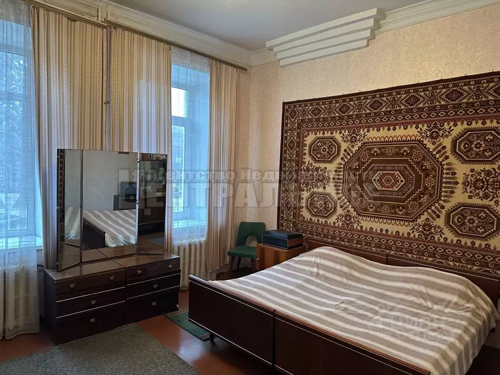 3-к кв. Смоленская область, Смоленск Коммунистическая ул., 6 (91.3 м) - Фото 1