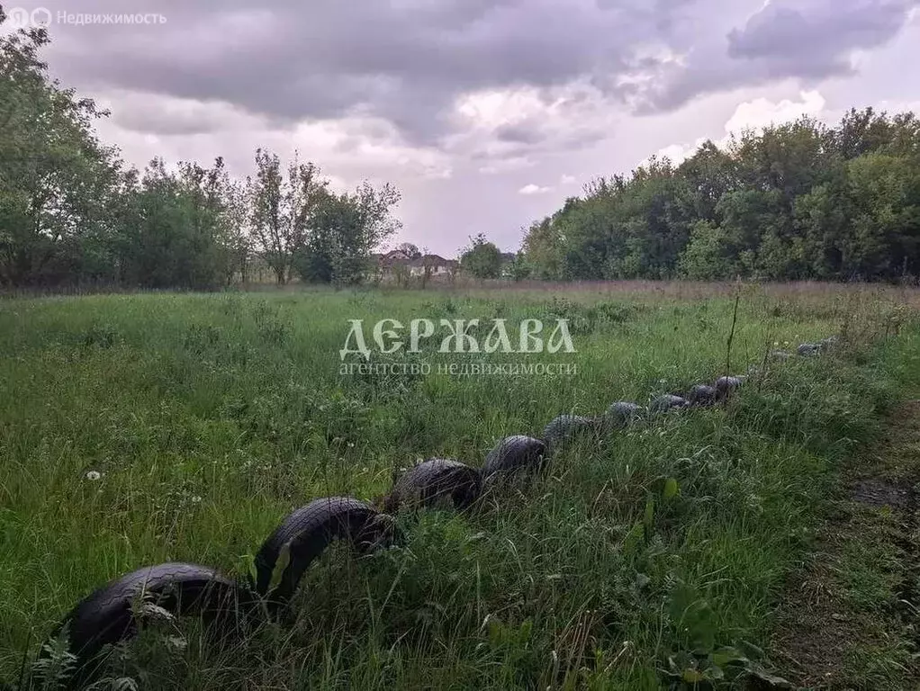 Участок в Старый Оскол, 20-й микрорайон Юго-Запада (8 м) - Фото 1