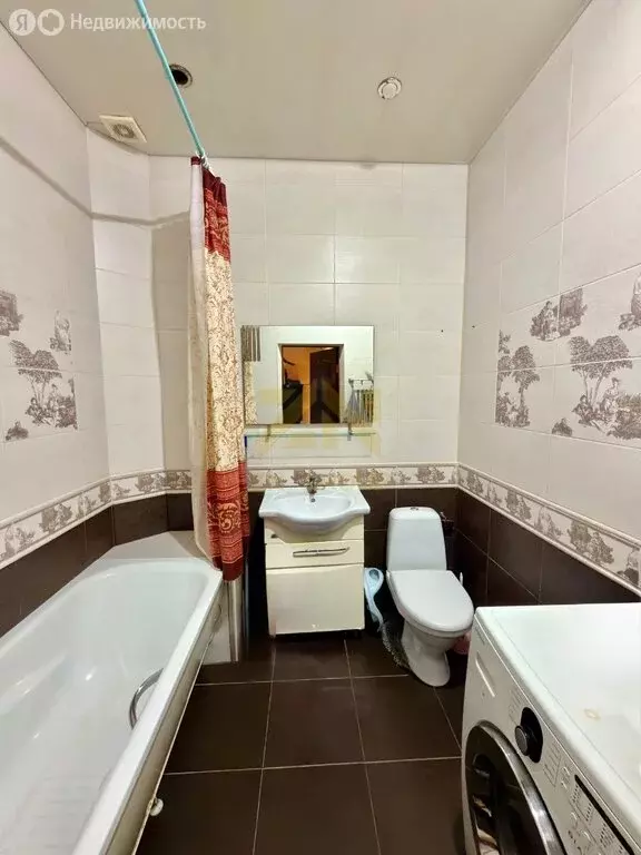 2-комнатная квартира: Каспийск, улица Гамзата Цадасы, 37Г (73 м) - Фото 1