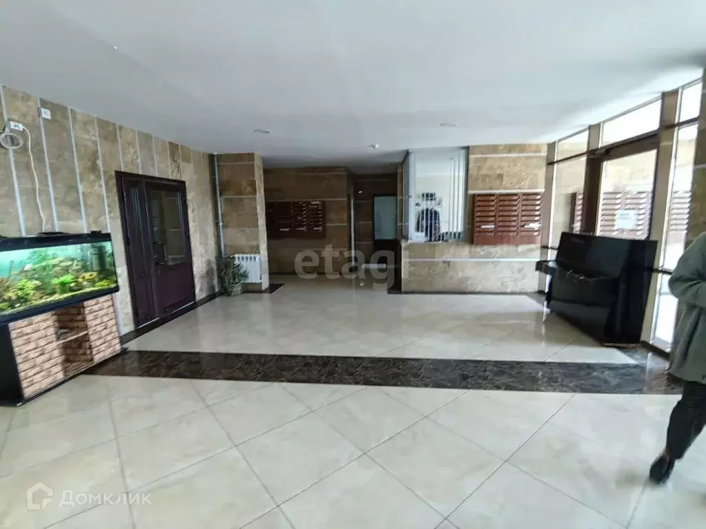 Продаётся 2-к квартира, 70.4 м - Фото 1