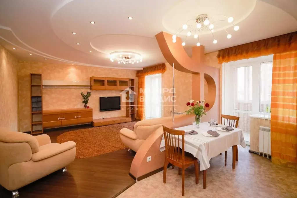 3-к кв. Омская область, Омск ул. 27-я Северная, 44/1 (99.2 м) - Фото 1